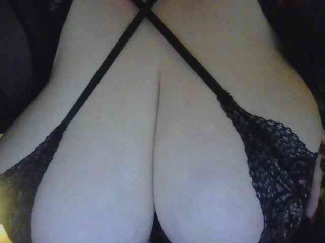 Zlaya_Mamochka_suka webcam