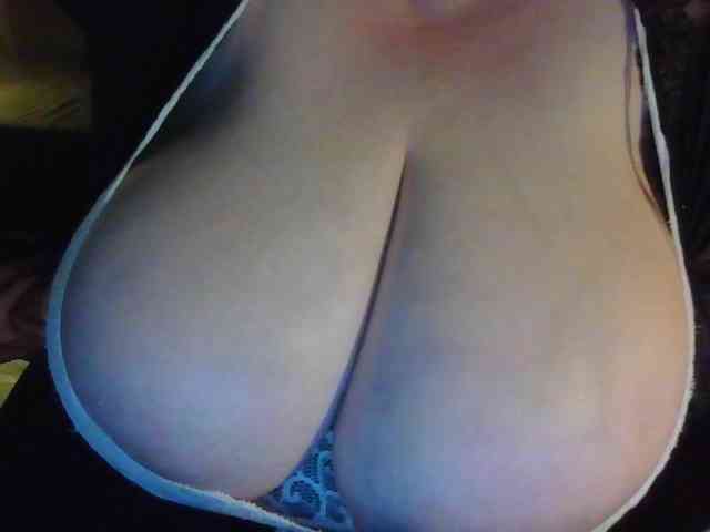 Zlaya_Mama5 webcam