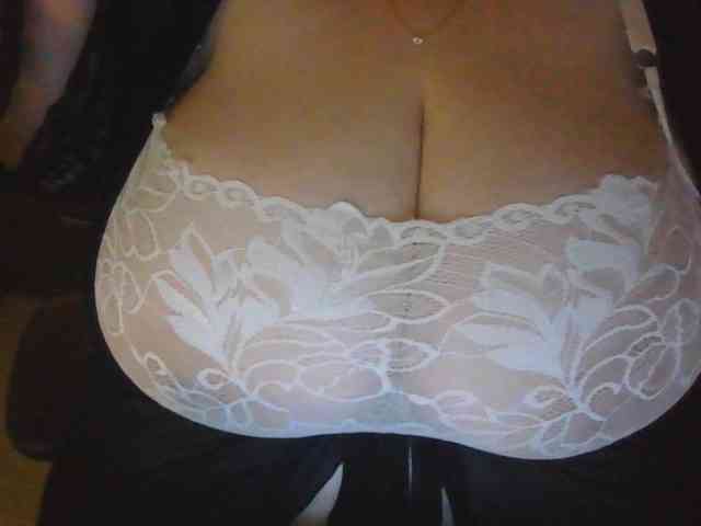 Zlaya_Mamulka_Suka webcam