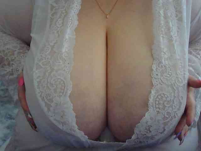 Zlaya_Mama_zlaya webcam