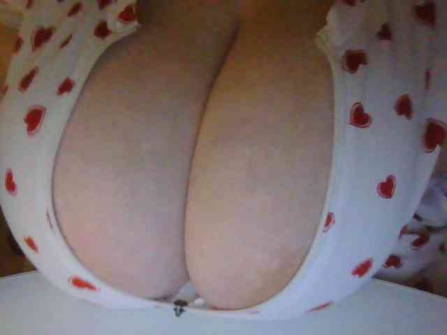 Zlaya_Mamulka_Suka webcam