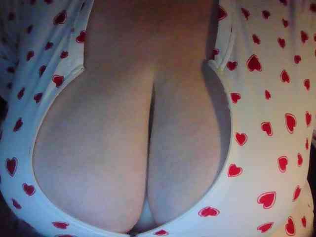 Zlaya_Mamochka_suka webcam