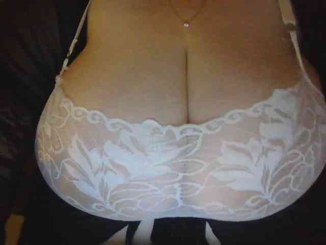 Zlaya_Mamulka_Suka webcam