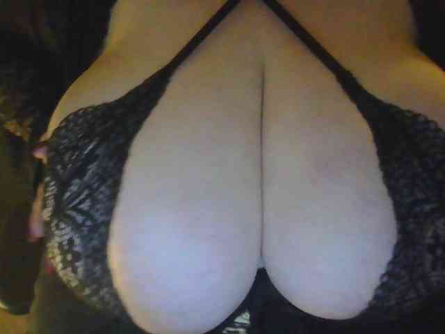 Zlaya_Mamochka_suka webcam