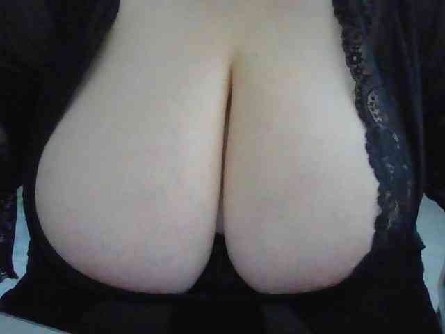 Zlaya_Mama_zlaya webcam