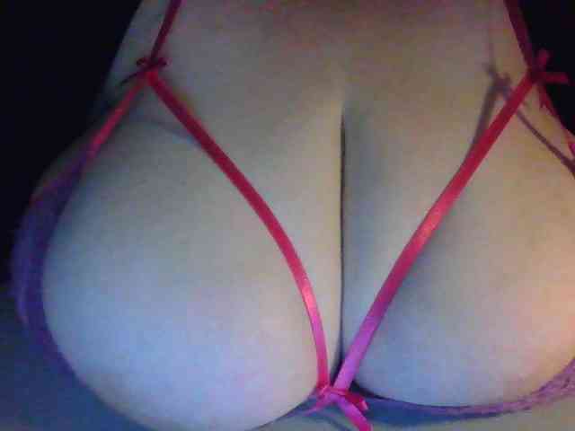 Zlaya_Mamochka_suka webcam