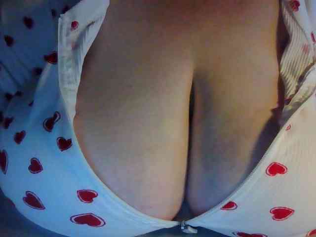 Zlaya_Mamochka_suka webcam