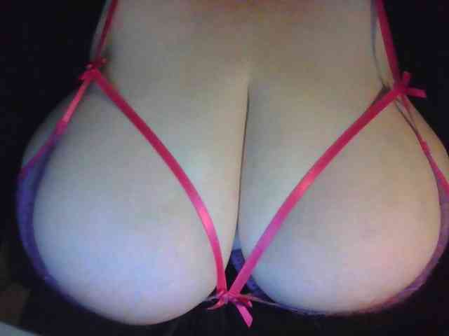 Zlaya_Mamochka_suka webcam