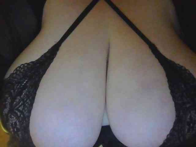 Zlaya_Mamochka_suka webcam