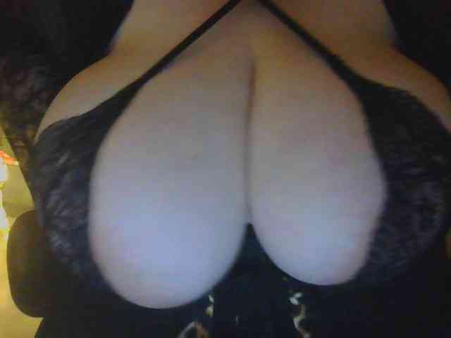 Zlaya_Mamochka_suka webcam