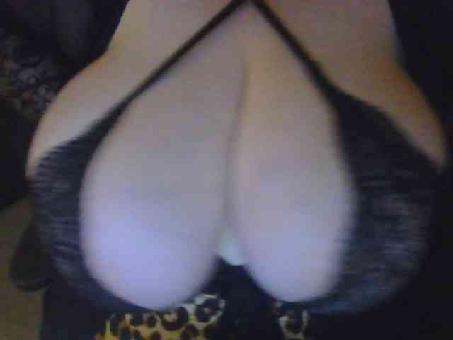 Zlaya_Mamochka_suka webcam