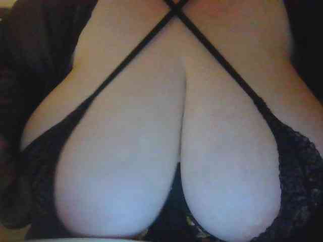 Zlaya_Mamochka_suka webcam