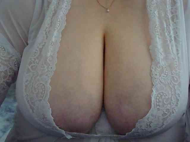 Zlaya_Mama_zlaya webcam