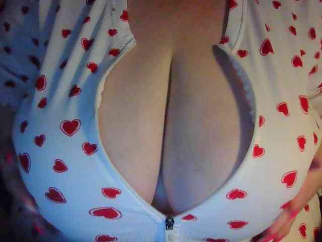 Zlaya_Mamochka_suka webcam