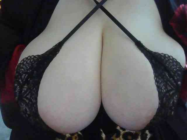 Zlaya_Mamochka_suka webcam