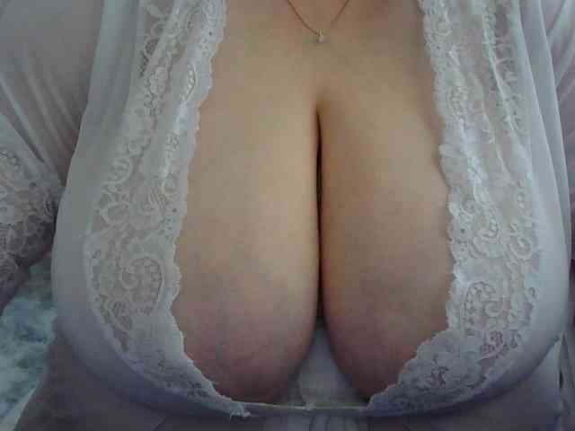 Zlaya_Mama_zlaya webcam