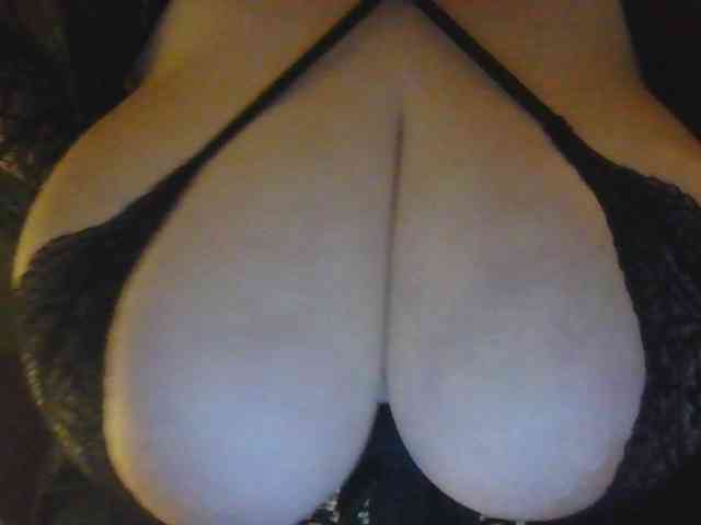 Zlaya_Mamochka_suka webcam