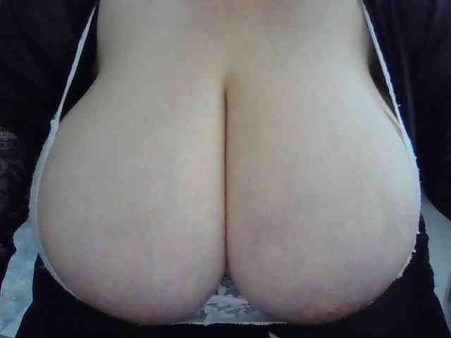 Zlaya_Mama_zlaya webcam
