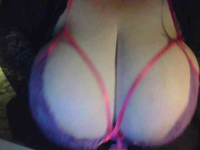 Zlaya_Mamochka_suka webcam