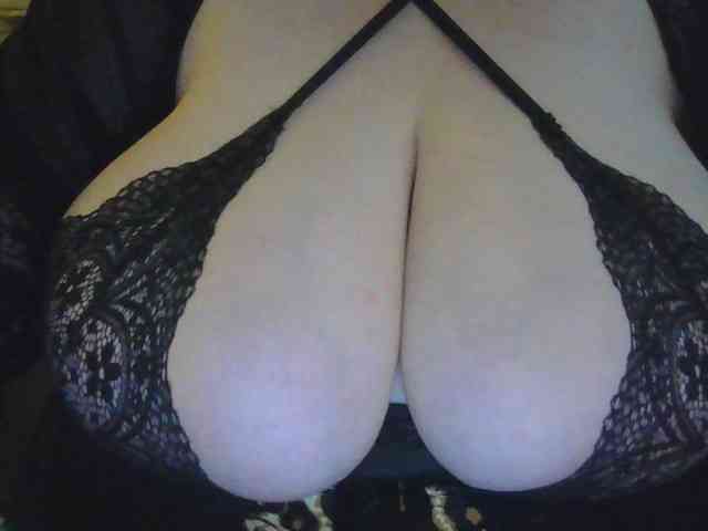 Zlaya_Mamochka_suka webcam