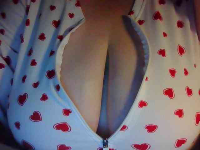 Zlaya_Mamochka_suka webcam