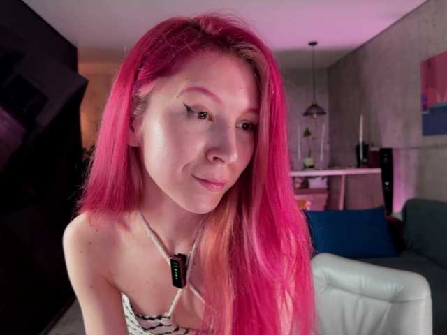 Na-izi live cam on BongaCams
