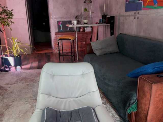 Na-izi live cam on BongaCams