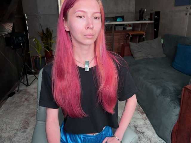 Na-izi live cam on BongaCams