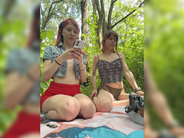 Na-izi live cam on BongaCams
