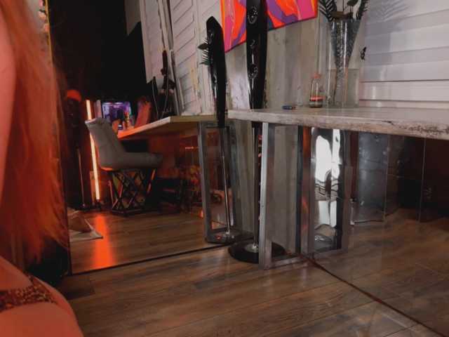 Na-izi live cam on BongaCams