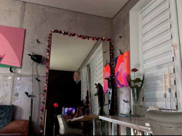 Na-izi live cam on BongaCams