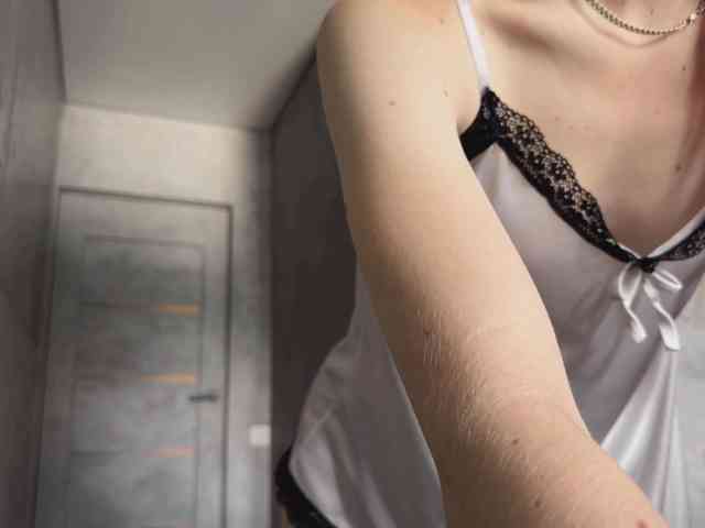 Na-izi Live Webcam on BongaCams