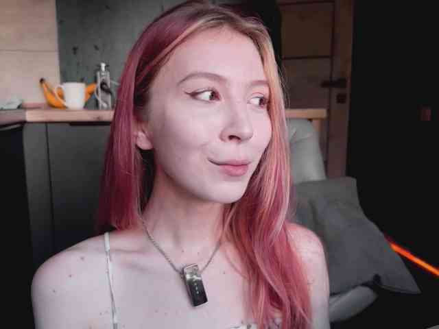 Na-izi Live Webcam on BongaCams