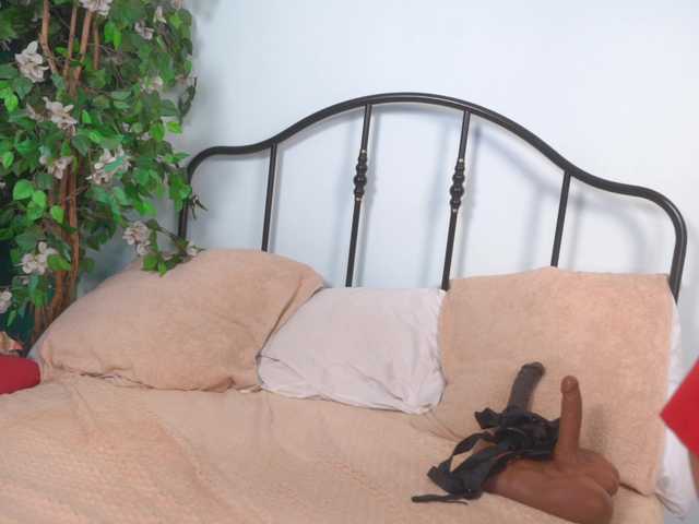 IsadoraDunkan live cam on BongaCams
