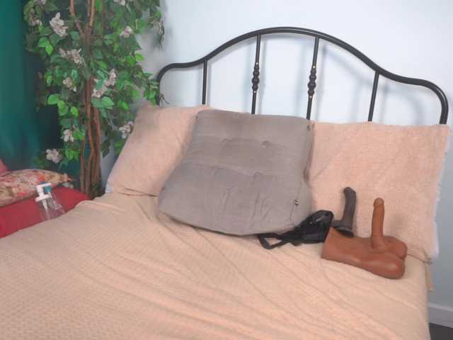 IsadoraDunkan's BongaCams show and profile