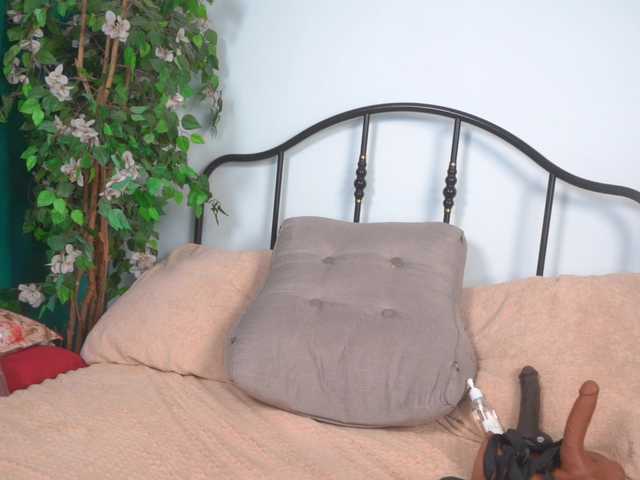 IsadoraDunkan live cam on BongaCams