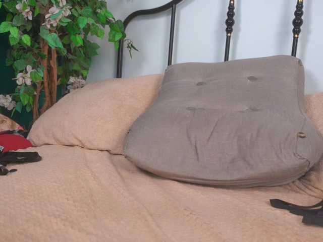 IsadoraDunkan live webcam show