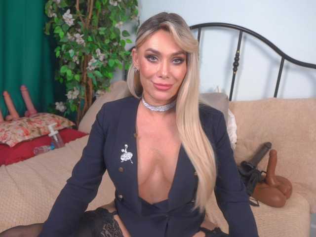 IsadoraDunkan live webcam show
