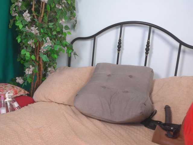 IsadoraDunkan live cam on BongaCams