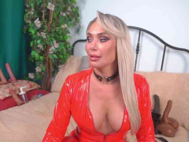 IsadoraDunkan Sex Cam Show