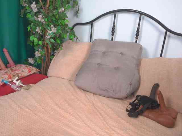IsadoraDunkan Sex Cam Show