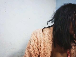 Honey699's Live Webcam