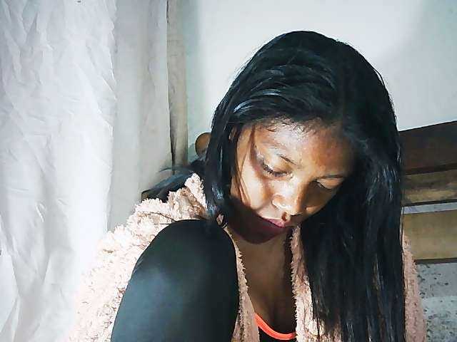 Honey699 live cam on BongaCams