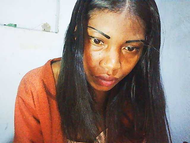 Honey699 live cam on BongaCams
