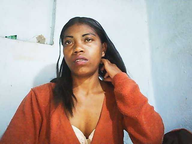 Honey699 live cam on BongaCams