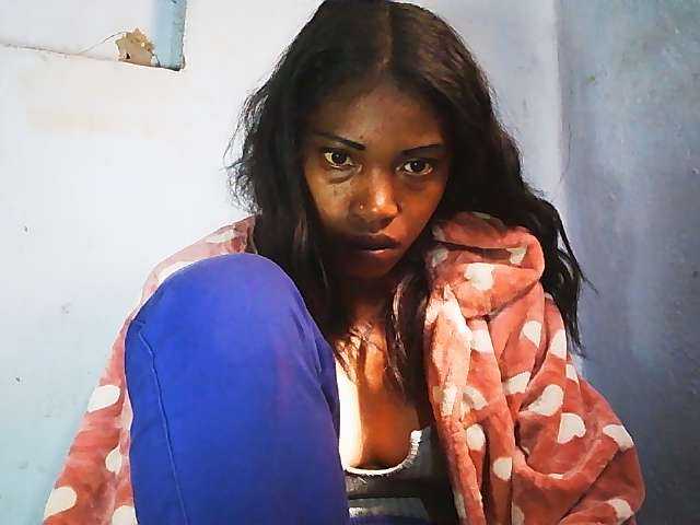 Honey699 live cam on BongaCams