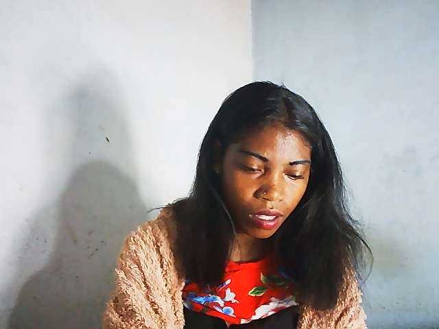 Honey699's BongaCams show and profile