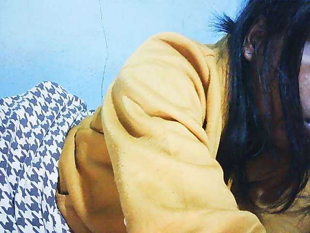Honey699 live cam on BongaCams