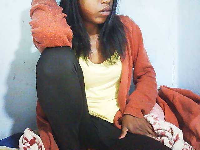 Honey699 live cam on BongaCams