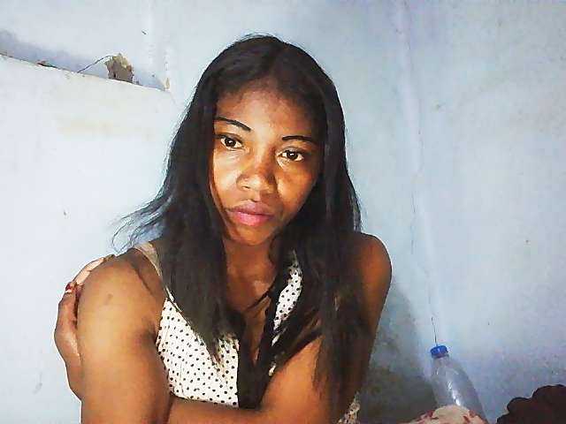 Honey699 live cam on BongaCams